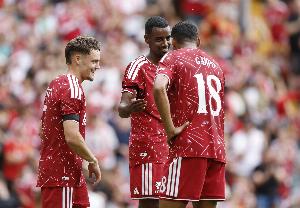 伊萨克：我和维尔茨都碰到了球，但不太确定是谁进的