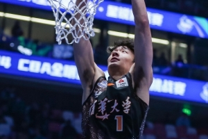 媒体人：石奎毕业何文伟暂难担后场重任 隰泰诚接大旗任重道远